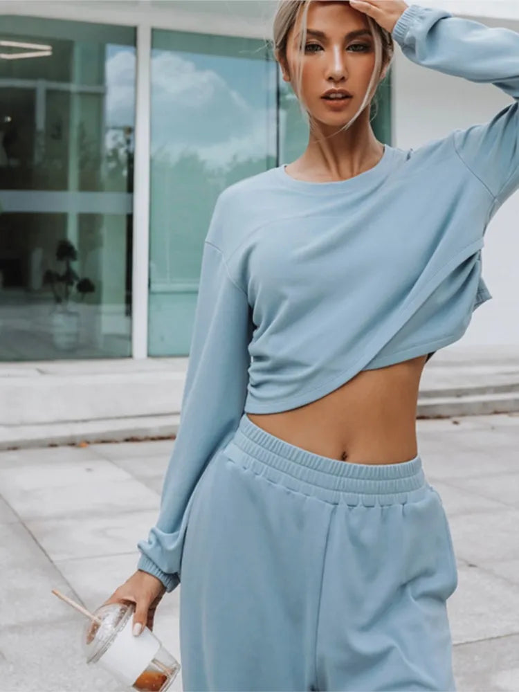 SheVogue Solid Color Lounge Set – Women's Spring/Summer Two-Piece Streetwear with Long Sleeve Top & Wide-Leg Trousers