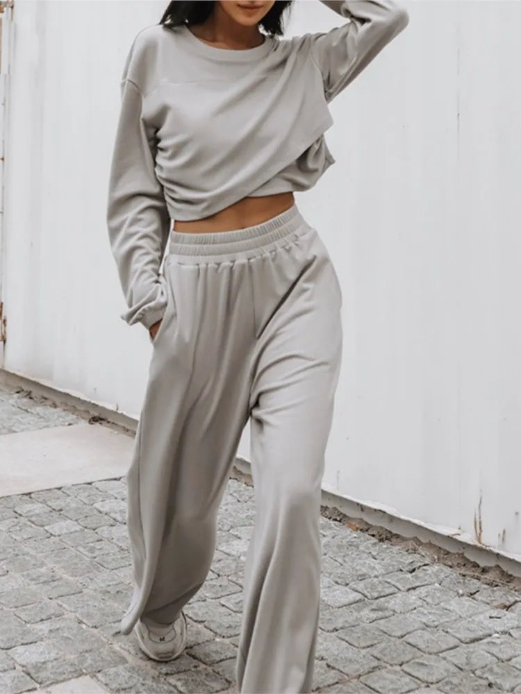 SheVogue Solid Color Lounge Set – Women's Spring/Summer Two-Piece Streetwear with Long Sleeve Top & Wide-Leg Trousers
